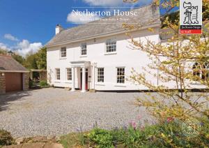 Netherton House Buckland Monachorum • Devon