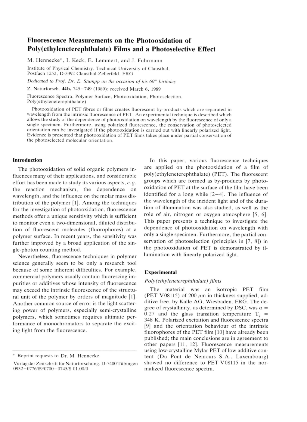 Fluorescence Measurements on the Photooxidation of Poly(Ethyleneterephthalate) Films and a Photoselective Effect