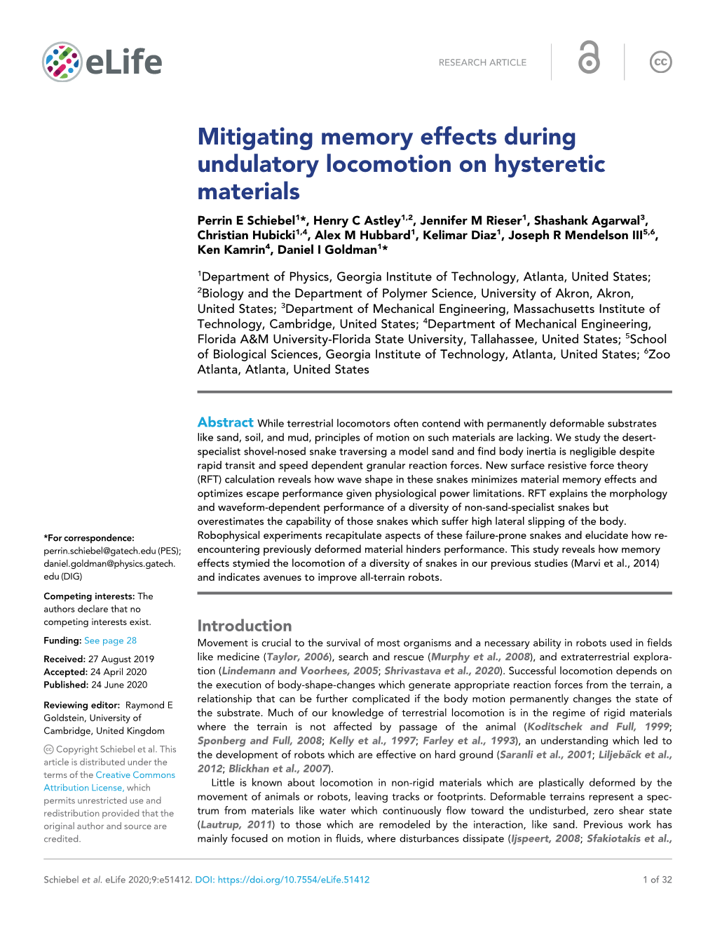 Mitigating Memory Effects During Undulatory Locomotion on Hysteretic Materials