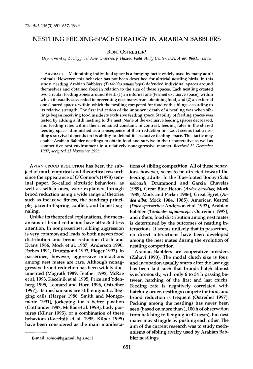 Nestling Feeding-Space Strategy in Arabian Babblers