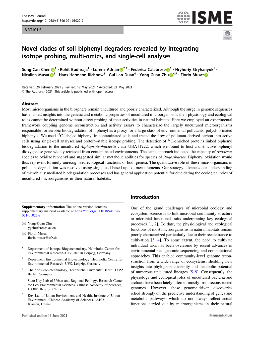 Novel Clades of Soil Biphenyl Degraders Revealed by Integrating Isotope Probing, Multi-Omics, and Single-Cell Analyses