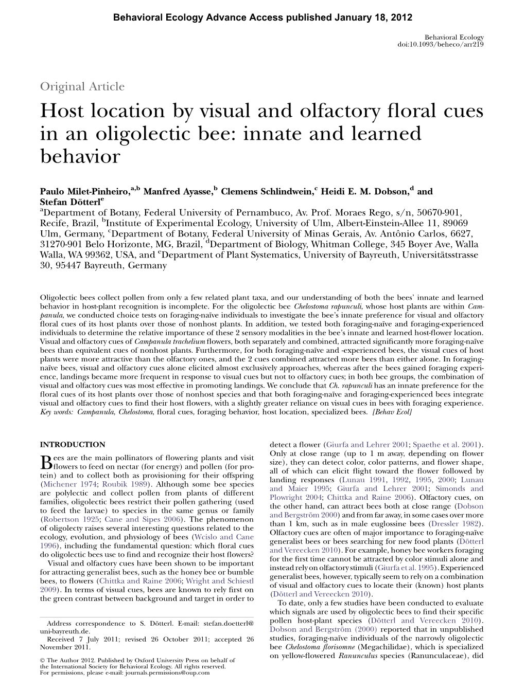 Host Location by Visual and Olfactory Floral Cues in an Oligolectic Bee: Innate and Learned Behavior