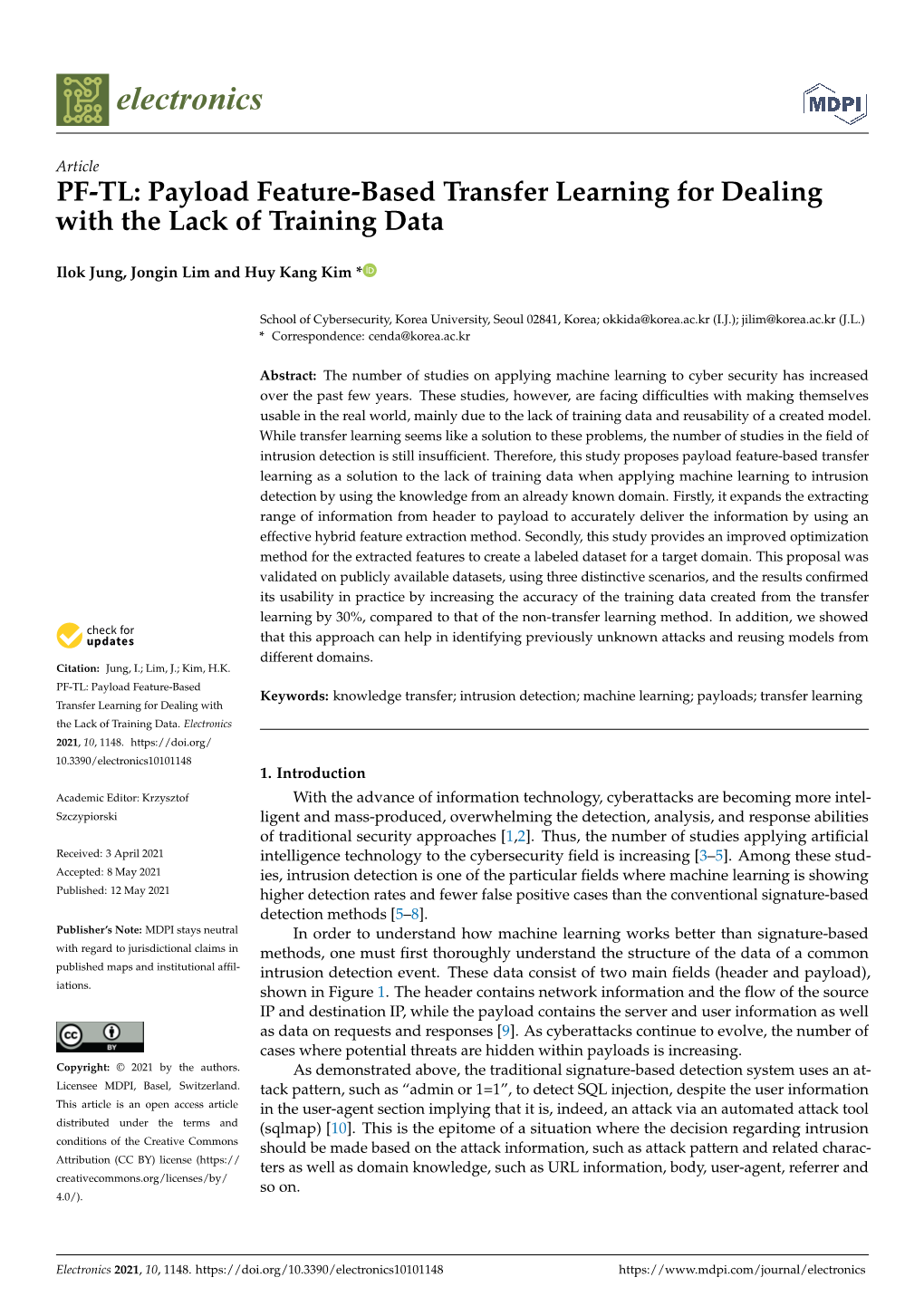 Payload Feature-Based Transfer Learning for Dealing with the Lack of Training Data