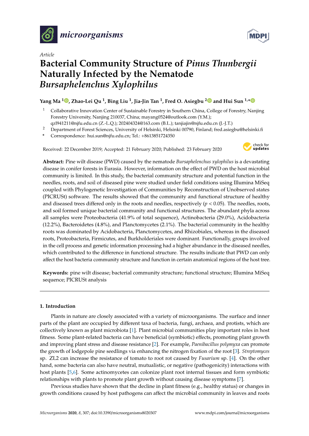 Bacterial Community Structure of Pinus Thunbergii Naturally Infected by the Nematode Bursaphelenchus Xylophilus