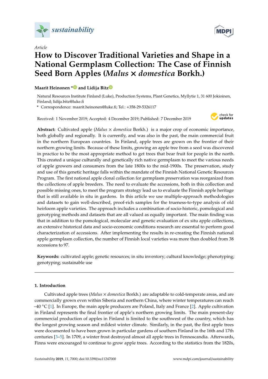 How to Discover Traditional Varieties and Shape in a National Germplasm Collection: the Case of Finnish Seed Born Apples (Malus × Domestica Borkh.)