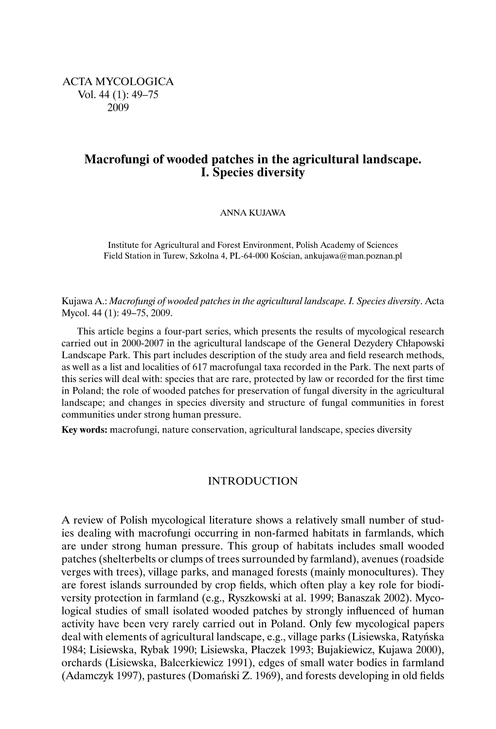 Macrofungi of Wooded Patches in the Agricultural Landscape. I. Species Diversity