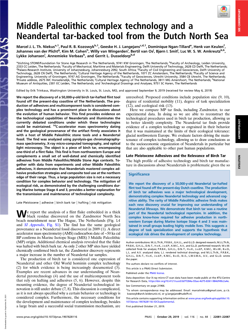 Middle Paleolithic Complex Technology and a Neandertal Tar-Backed Tool