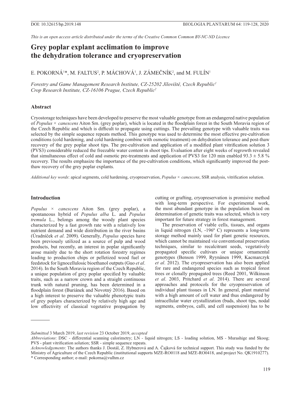 Grey Poplar Explant Acclimation to Improvethe Dehydration Tolerance