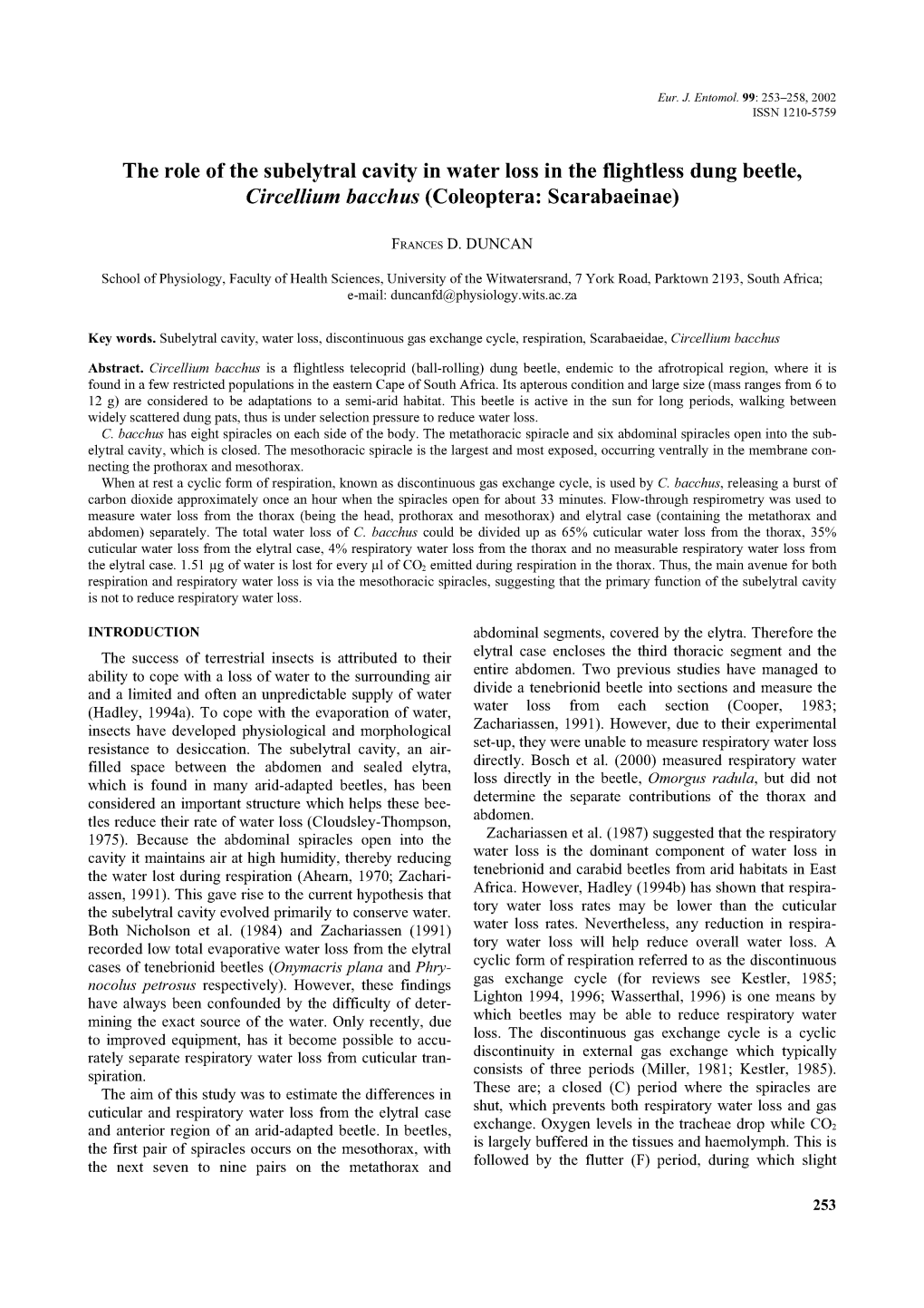 The Role of the Subelytral Cavity in Water Loss in the Flightless Dung Beetle, Circellium Bacchus (Coleóptera: Scarabaeinae)