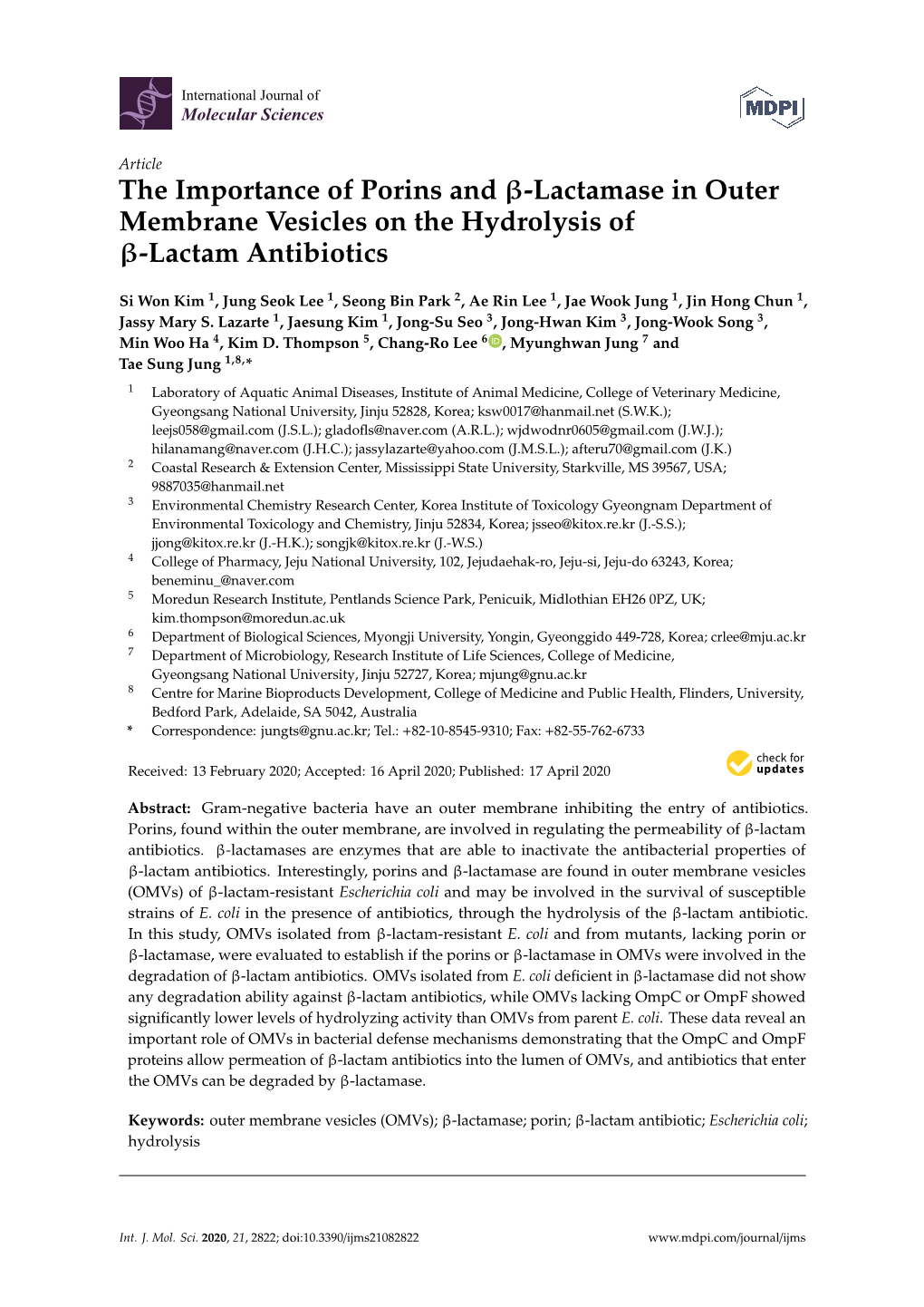 The Importance of Porins and Β-Lactamase in Outer Membrane Vesicles on the Hydrolysis of Β-Lactam Antibiotics