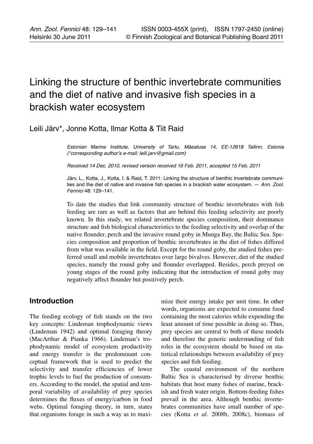 Linking the Structure of Benthic Invertebrate Communities and the Diet of Native and Invasive Fish Species in a Brackish Water Ecosystem