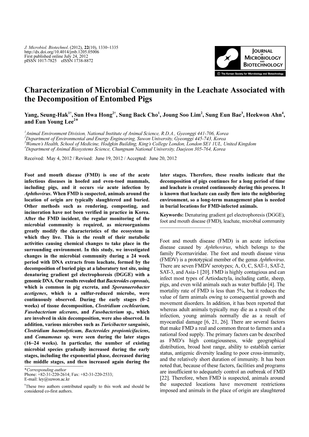 Characterization of Microbial Community in the Leachate Associated with the Decomposition of Entombed Pigs