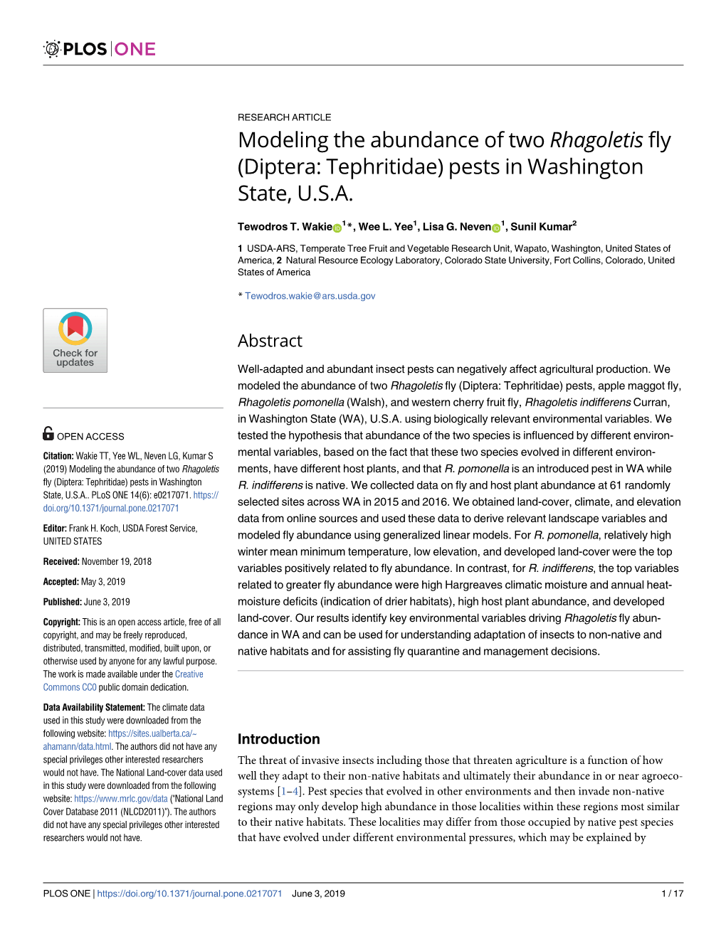 Modeling the Abundance of Two Rhagoletis Fly (Diptera: Tephritidae) Pests in Washington State, U.S.A