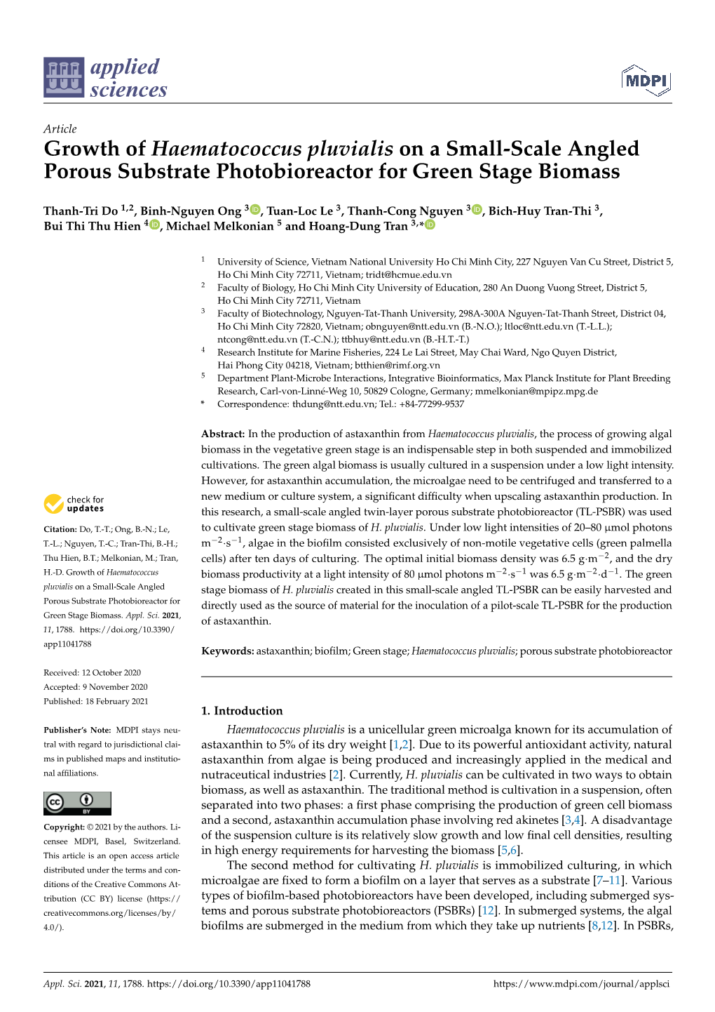 Growth of Haematococcus Pluvialis on a Small-Scale Angled Porous Substrate Photobioreactor for Green Stage Biomass