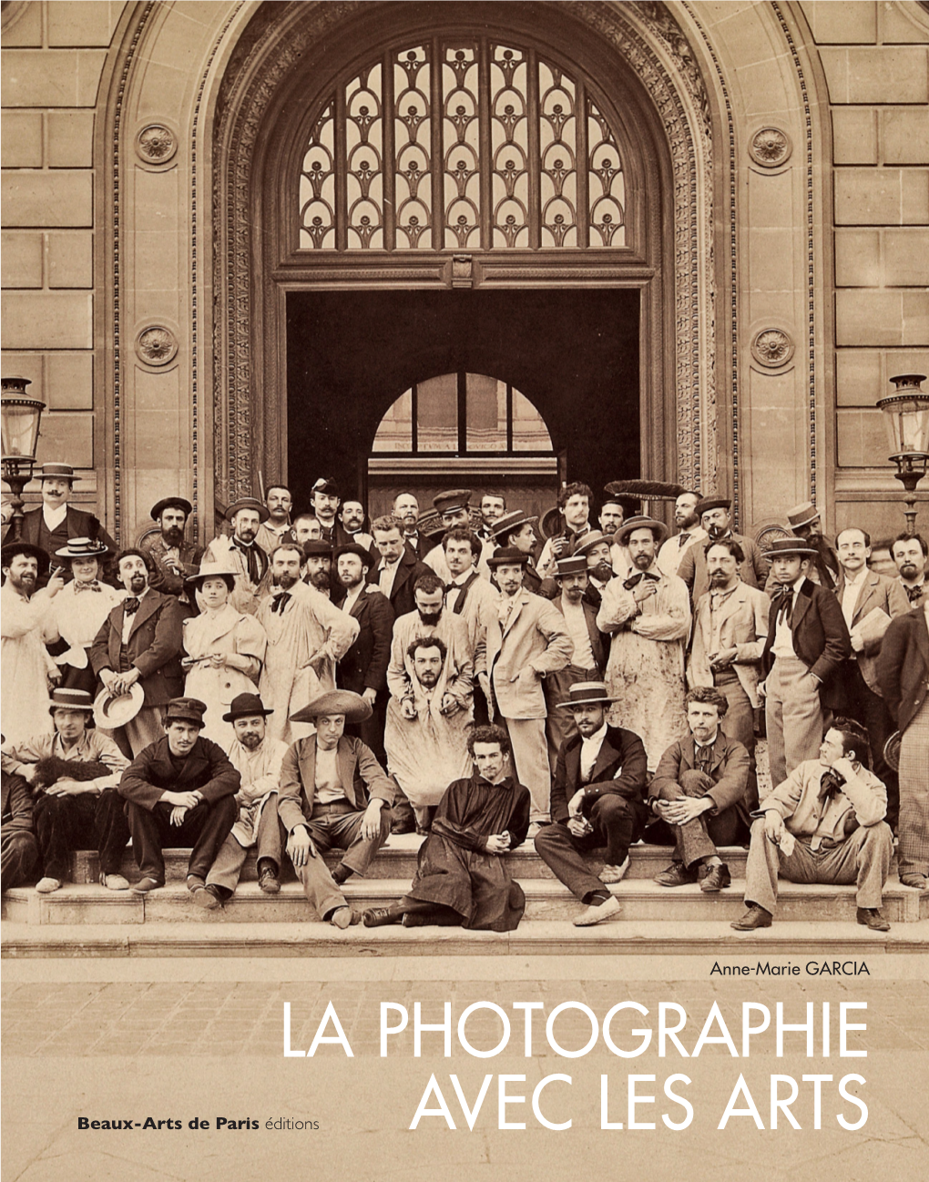 La Photographie Avec Les Arts. Histoire D'une Collection