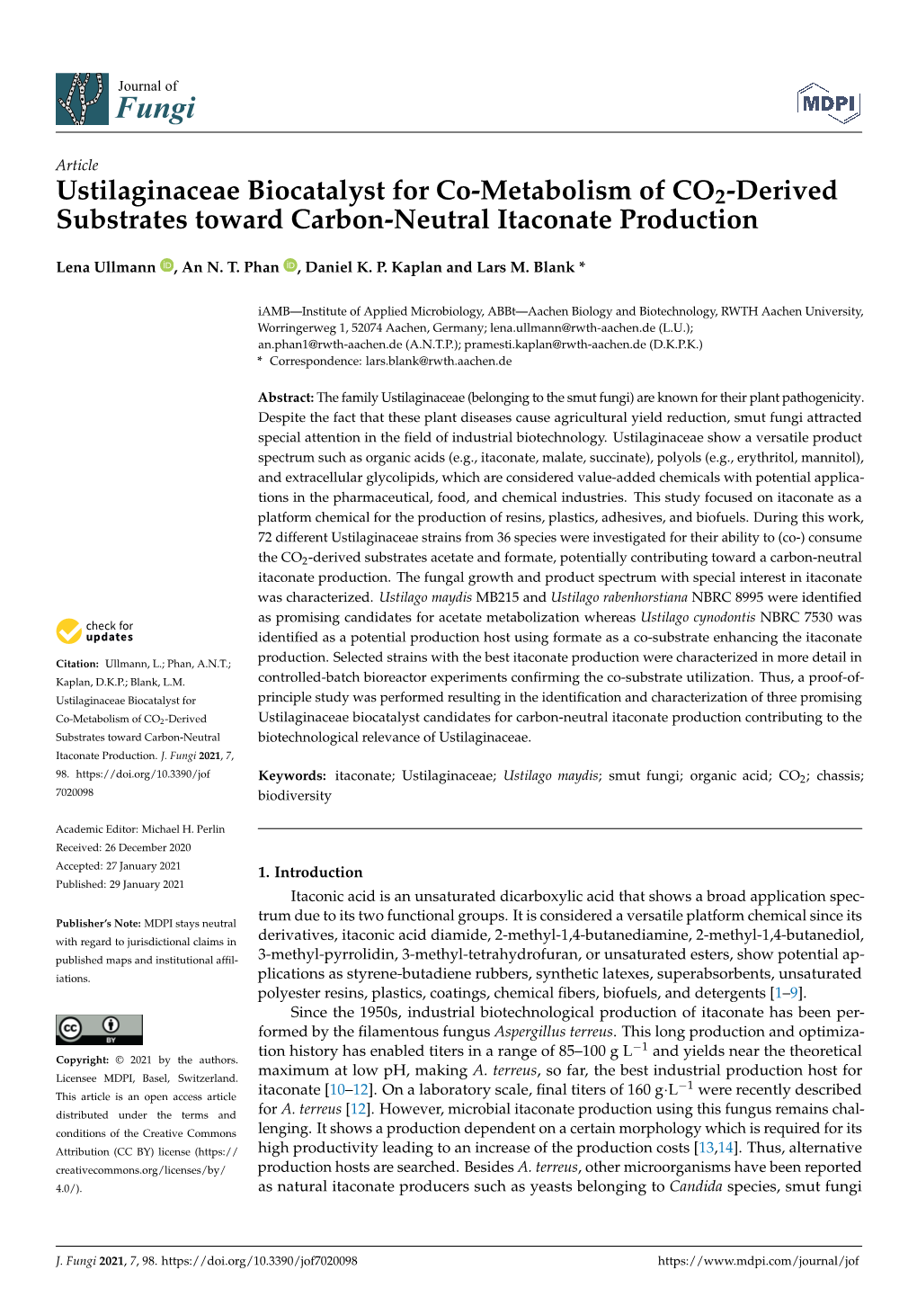 Ustilaginaceae Biocatalyst for Co-Metabolism of CO2-Derived Substrates Toward Carbon-Neutral Itaconate Production