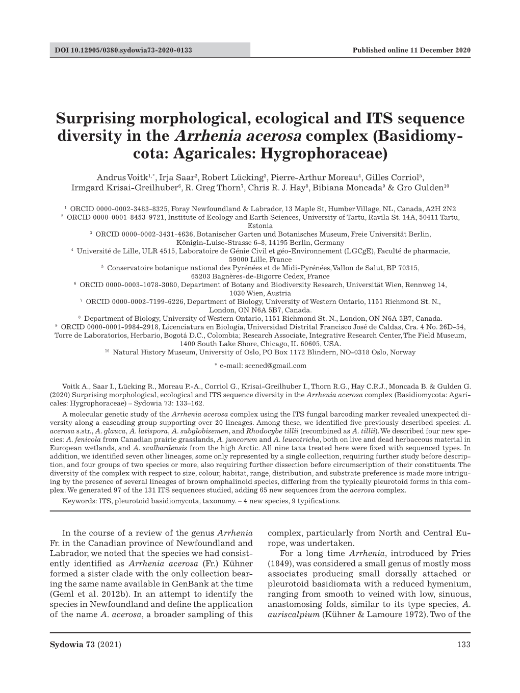 Surprising Morphological, Ecological and ITS Sequence Diversity in the Arrhenia Acerosa Complex (Basidiomy- Cota: Agaricales: Hygrophoraceae)