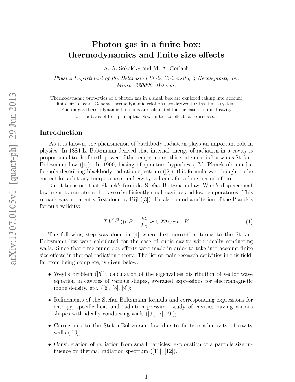 Photon Gas in a Finite Box: Thermodynamics and Finite Size Effects