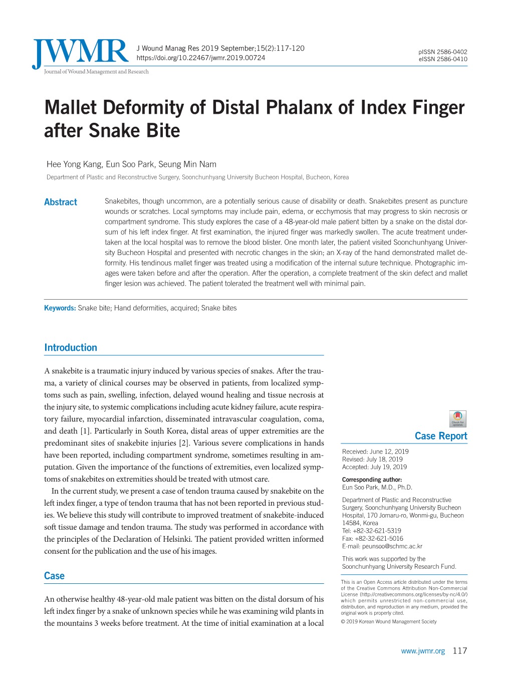 Mallet Deformity of Distal Phalanx of Index Finger After Snake Bite