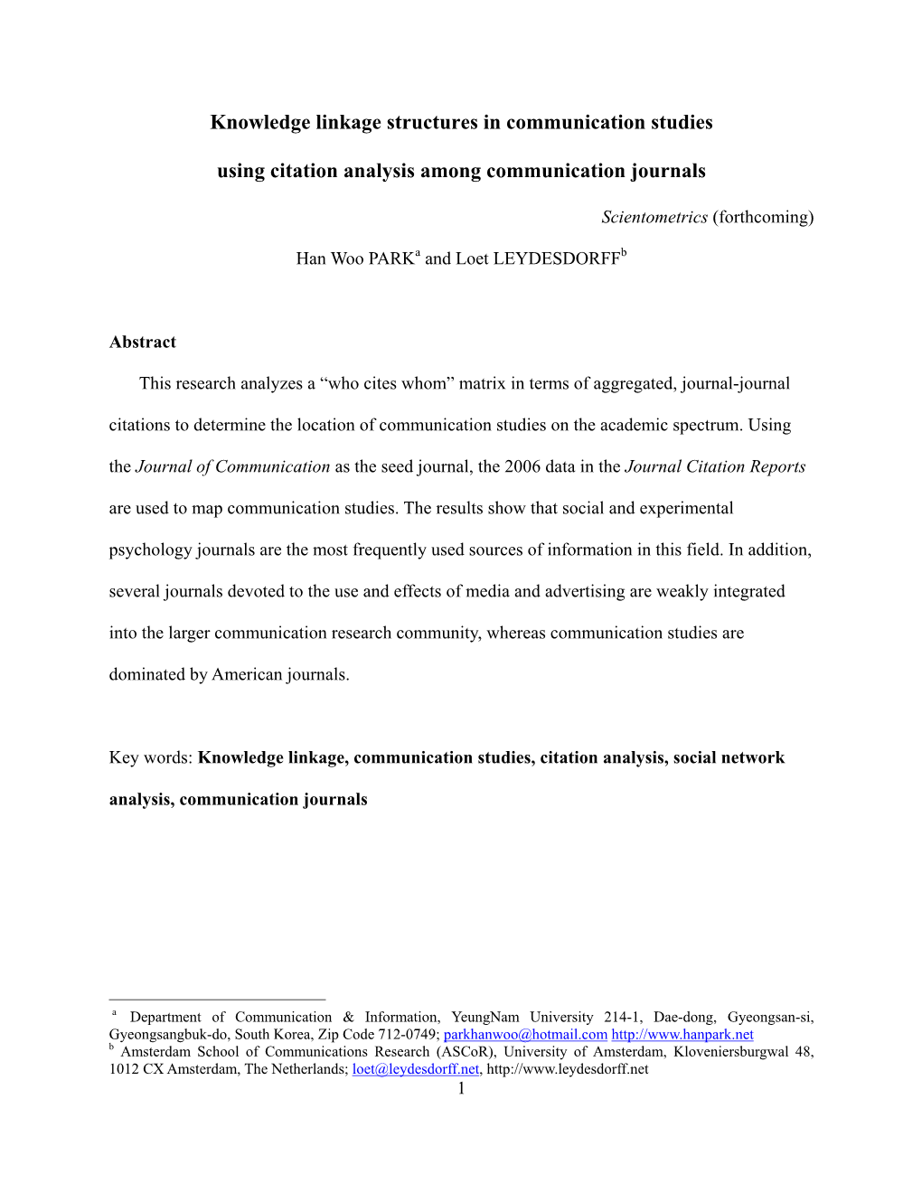 Knowledge Linkage Structures in Communication Studies