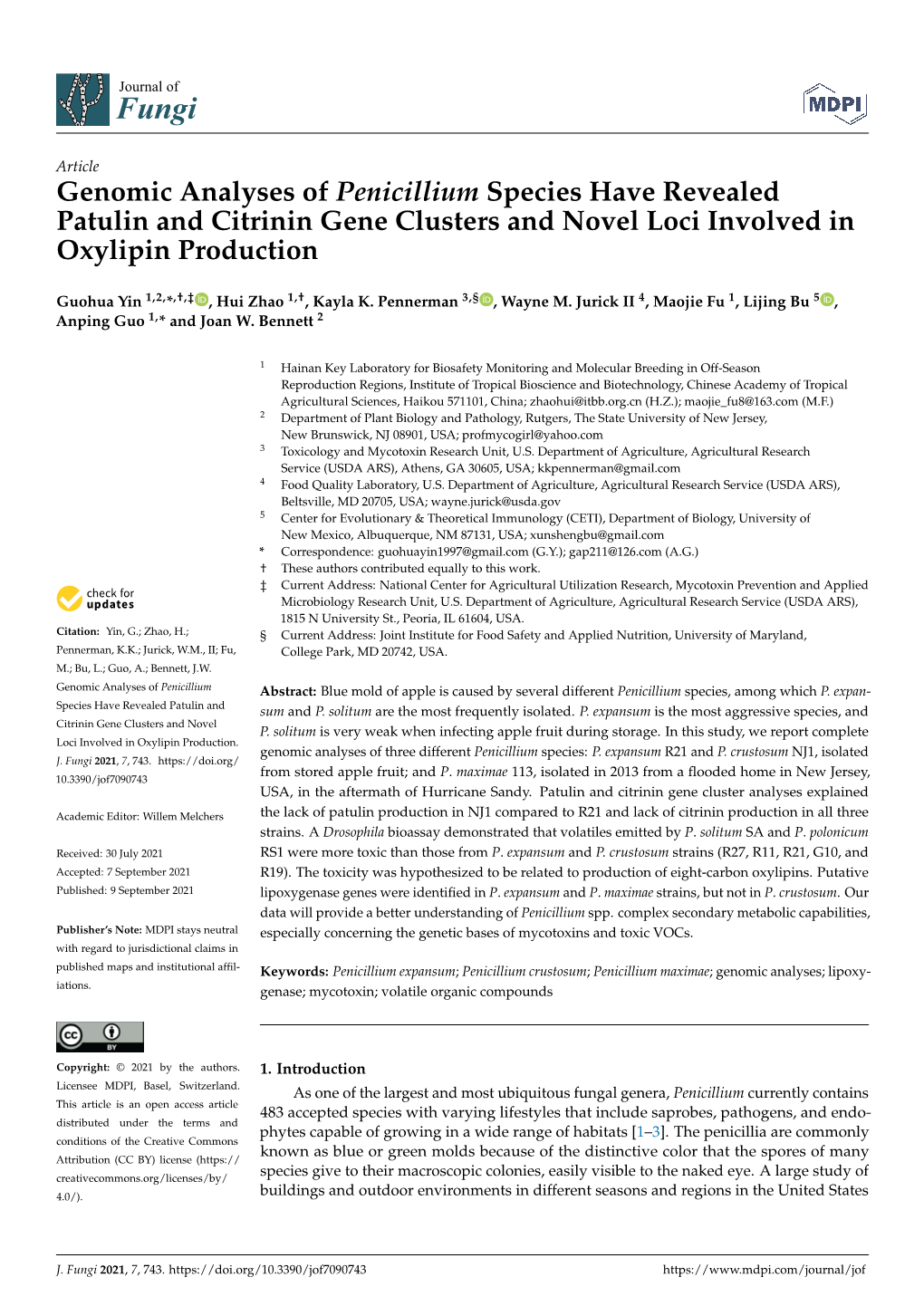 Genomic Analyses of Penicillium Species Have Revealed Patulin and Citrinin Gene Clusters and Novel Loci Involved in Oxylipin Production