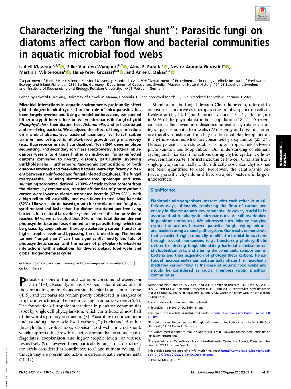 “Fungal Shunt”: Parasitic Fungi on Diatoms Affect Carbon Flow and Bacterial Communities in Aquatic Microbial Food Webs