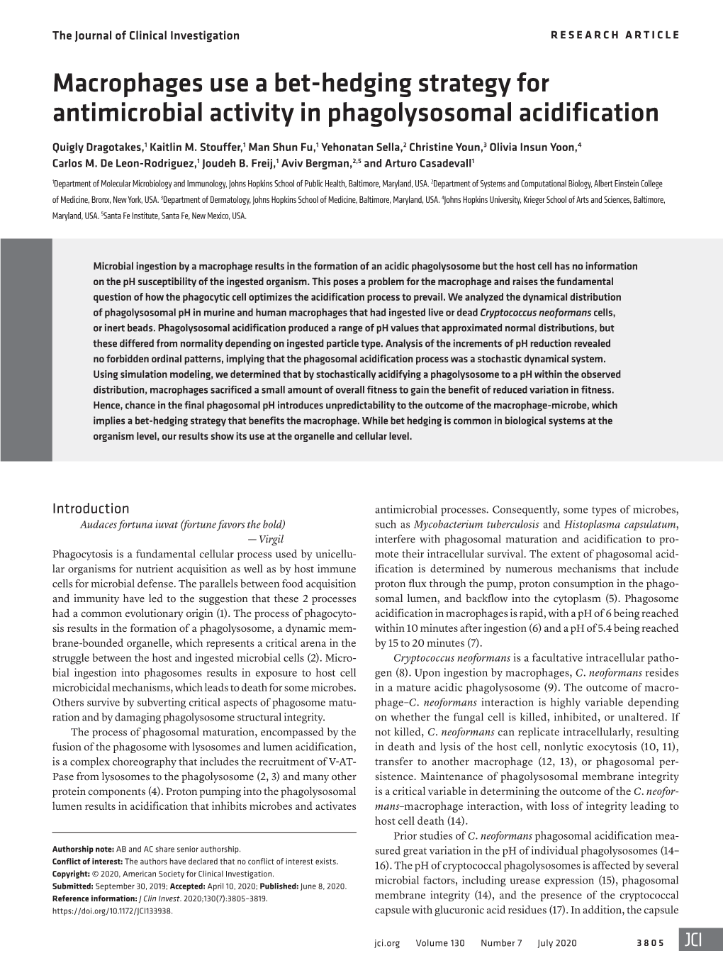 Macrophages Use a Bet-Hedging Strategy for Antimicrobial Activity in Phagolysosomal Acidification