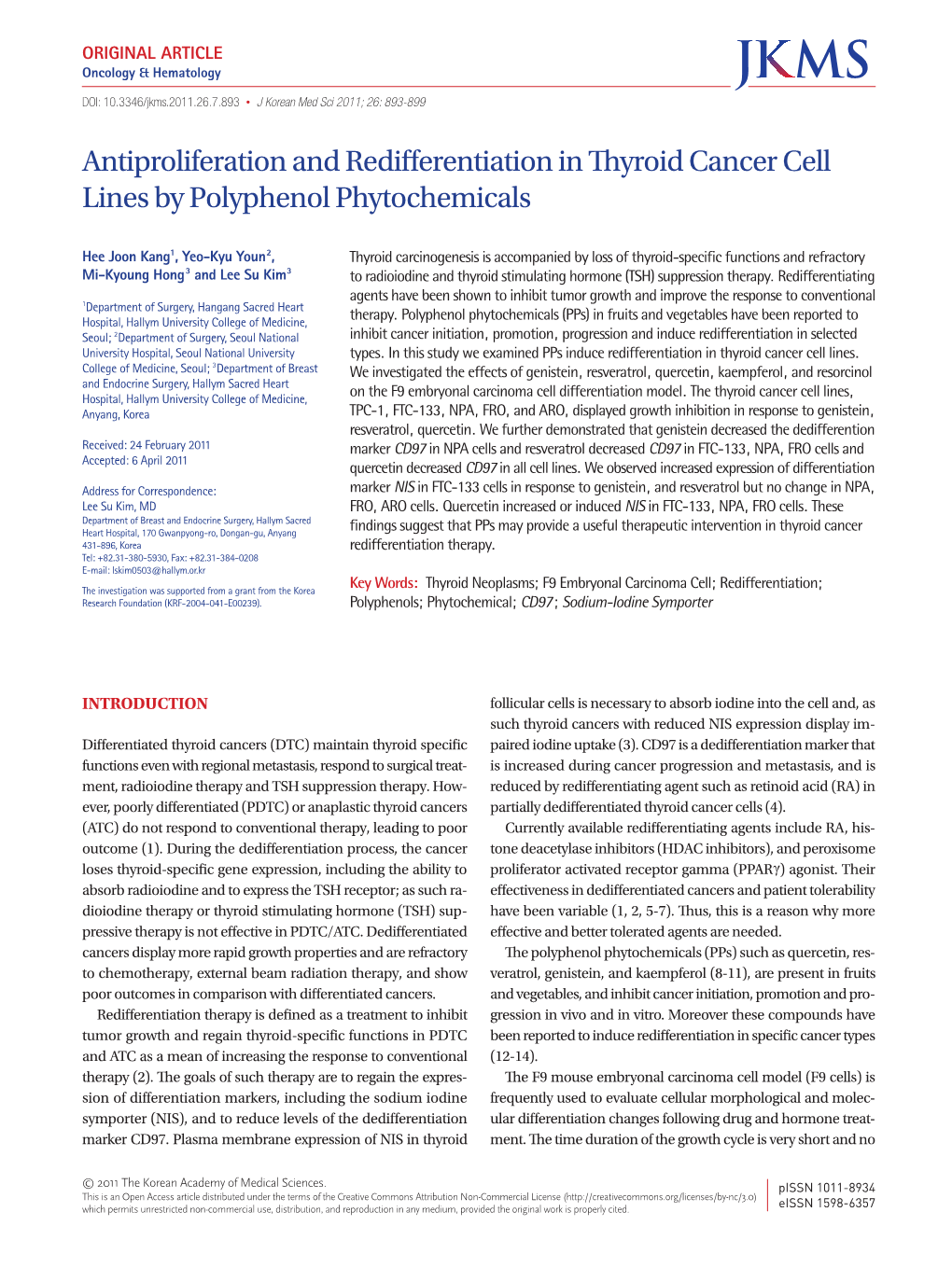 Antiproliferation and Redifferentiation in Thyroid Cancer Cell Lines by Polyphenol Phytochemicals