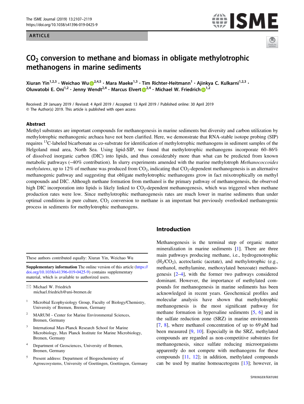CO2 Conversion to Methane and Biomass in Obligate Methylotrophic Methanogens in Marine Sediments