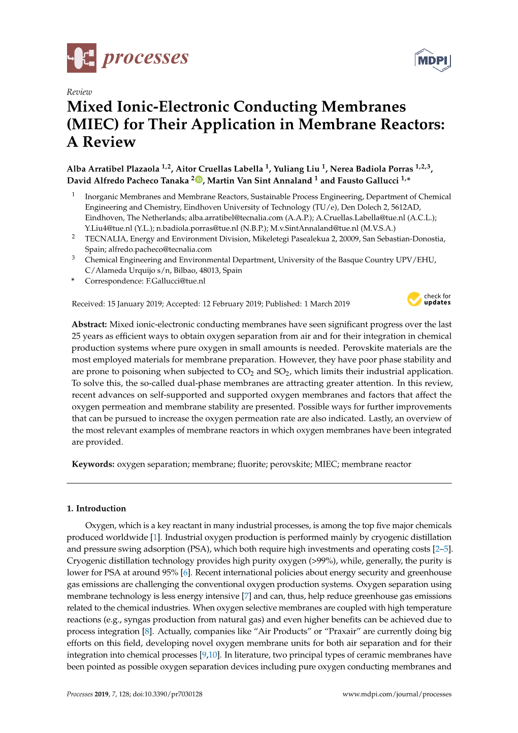 Mixed Ionic-Electronic Conducting Membranes (MIEC) for Their Application in Membrane Reactors: a Review