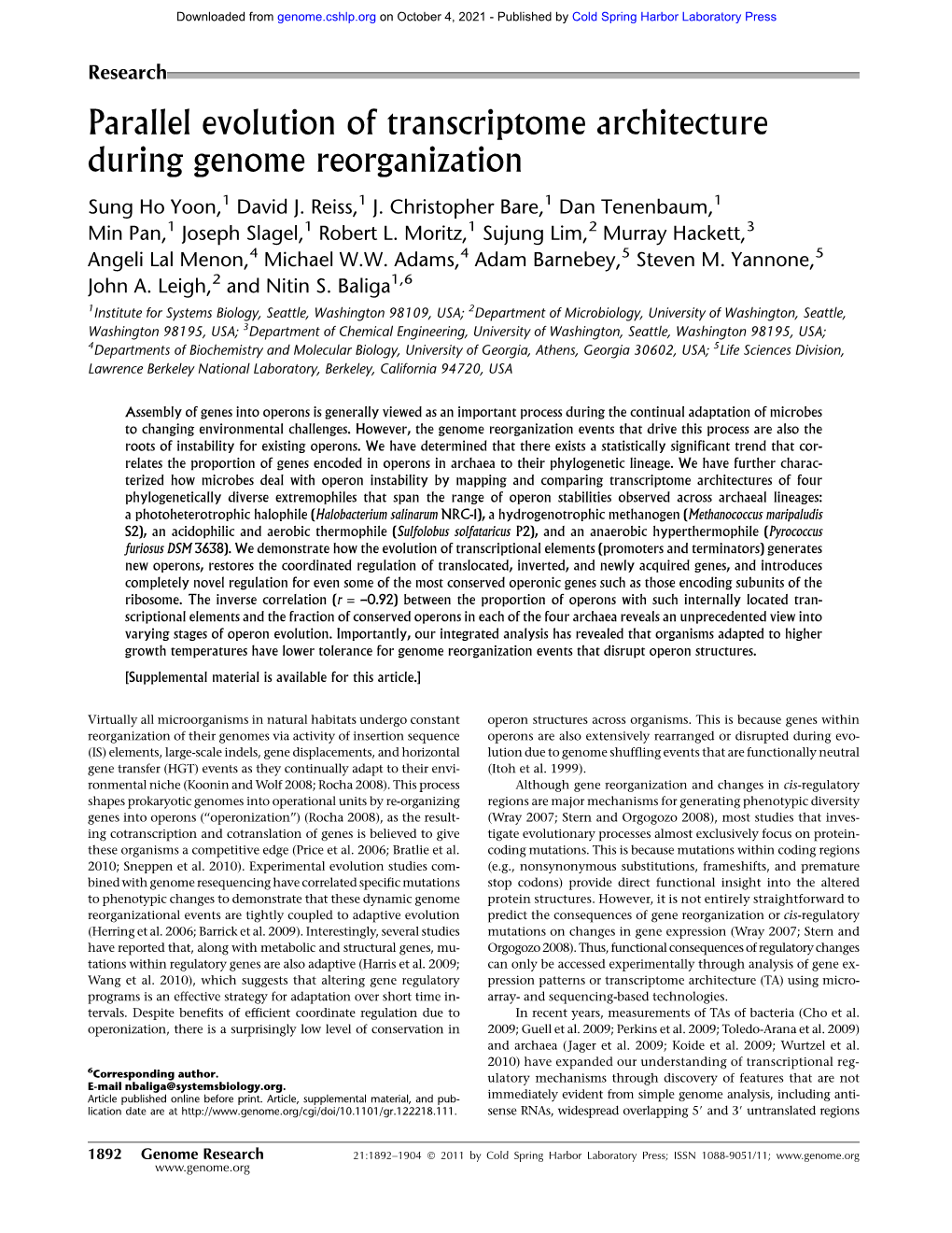 Parallel Evolution of Transcriptome Architecture During Genome Reorganization