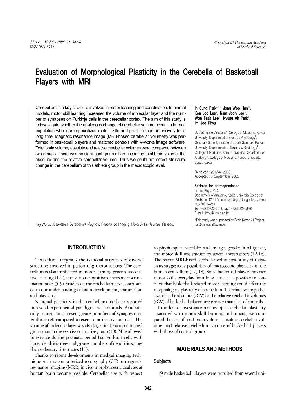 Evaluation of Morphological Plasticity in the Cerebella of Basketball Players with MRI