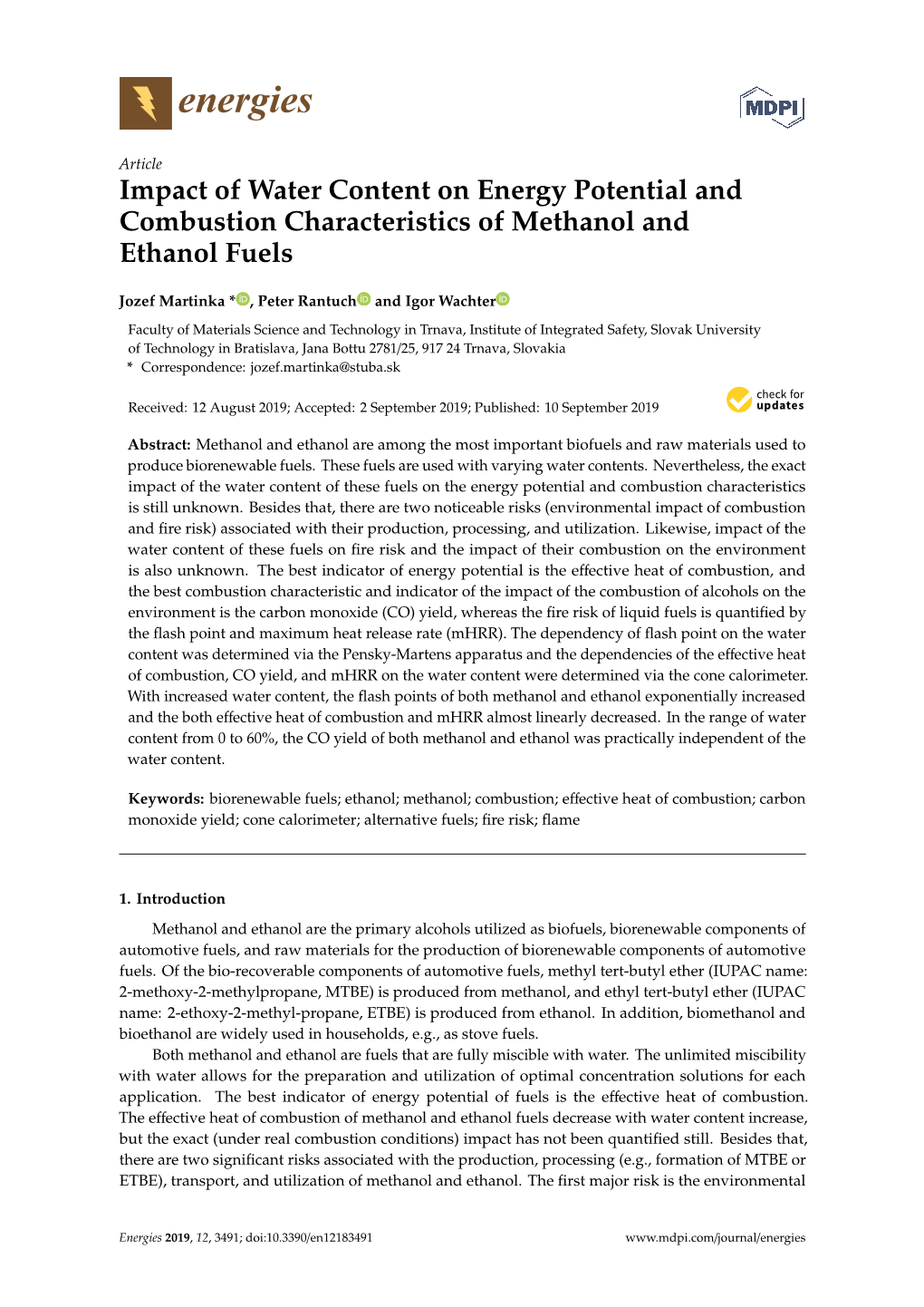 Impact of Water Content on Energy Potential and Combustion Characteristics of Methanol and Ethanol Fuels