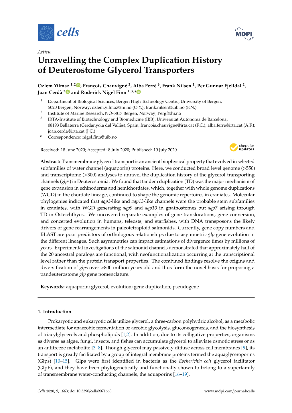 Unravelling the Complex Duplication History of Deuterostome Glycerol Transporters