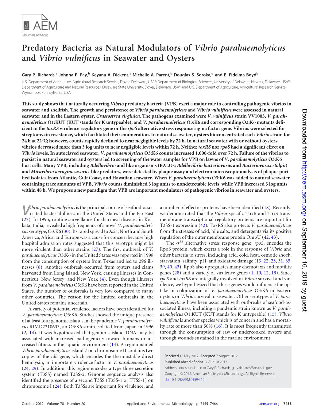 Predatory Bacteria As Natural Modulators of Vibrio Parahaemolyticus and Vibrio Vulniﬁcus in Seawater and Oysters