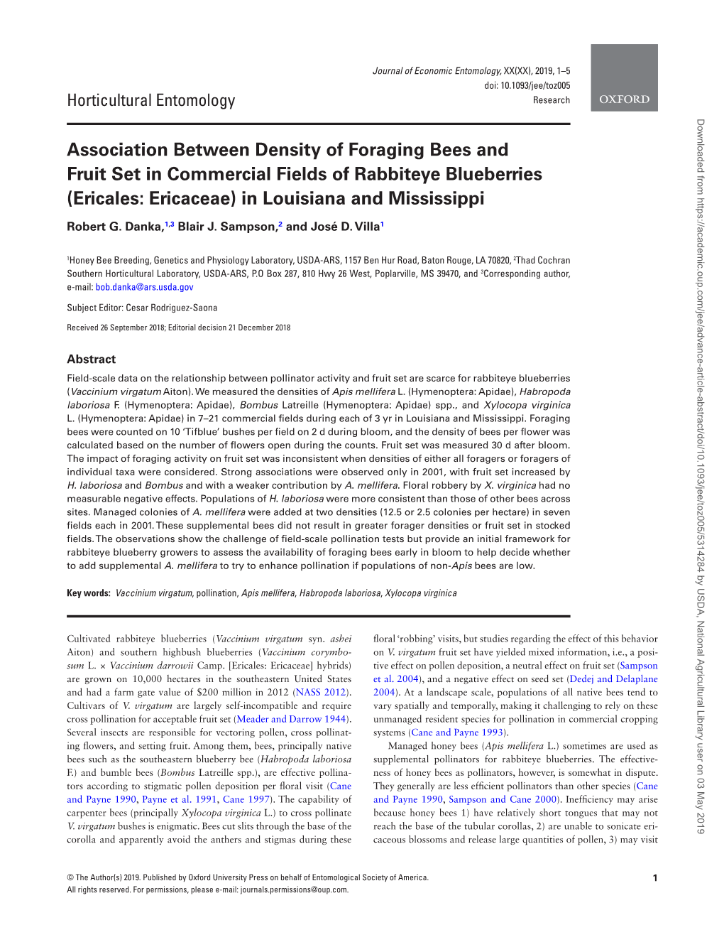 Association Between Density of Foraging Bees and Fruit Set in Commercial Fields of Rabbiteye Blueberries (Ericales: Ericaceae) in Louisiana and Mississippi