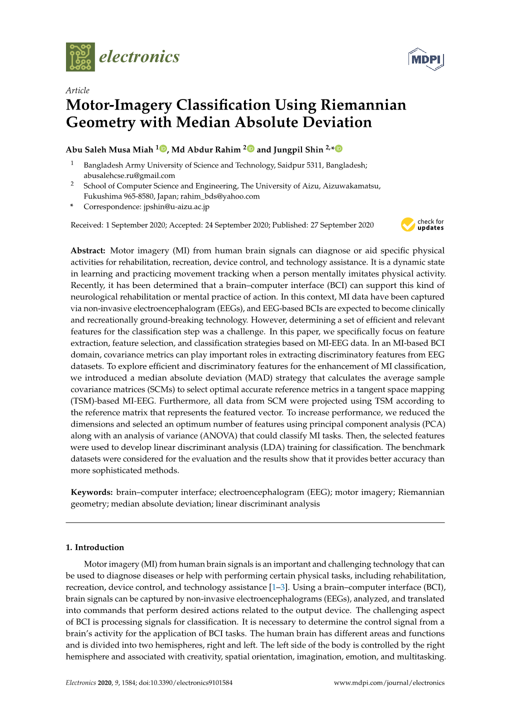 Motor-Imagery Classification Using Riemannian Geometry with Median