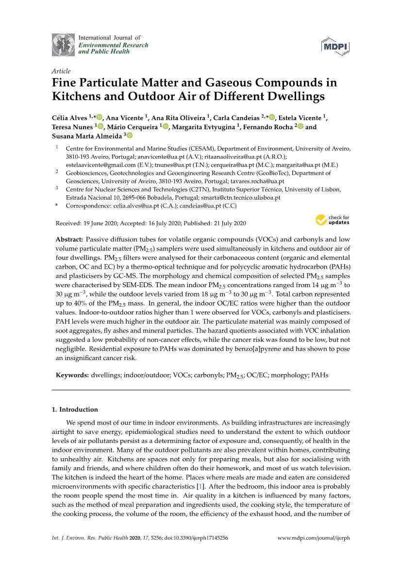 Fine Particulate Matter and Gaseous Compounds in Kitchens and Outdoor Air of Diﬀerent Dwellings