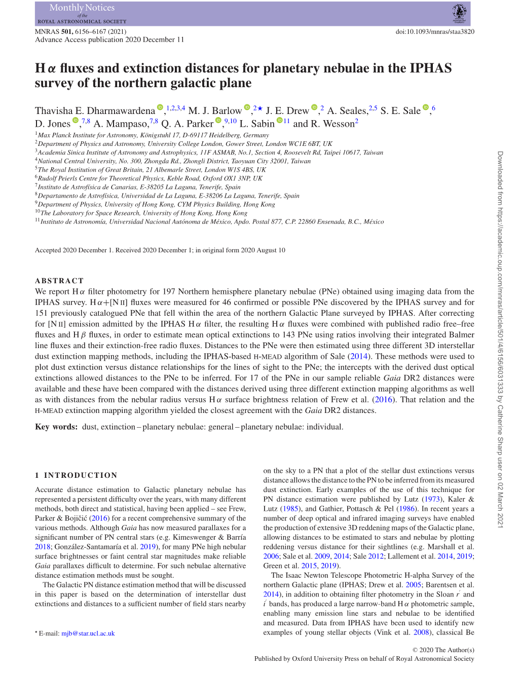 Hα Fluxes and Extinction Distances for Planetary Nebulae in the IPHAS Survey of the Northern Galactic Plane