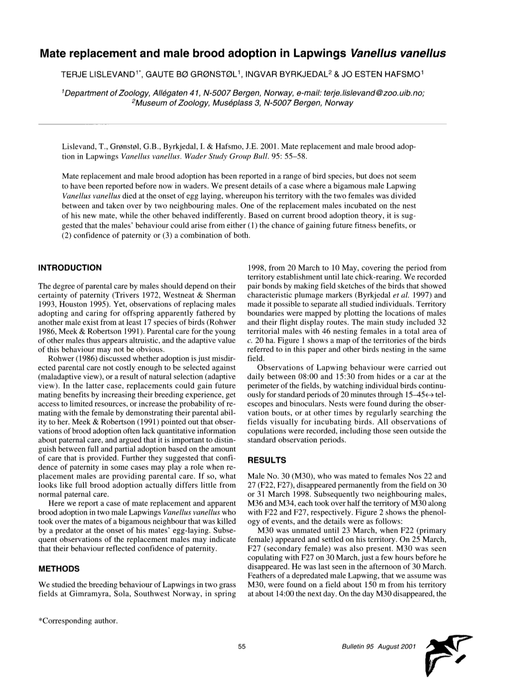 Mate Replacement and Male Brood Adoption in Lapwings <I>Vanellus