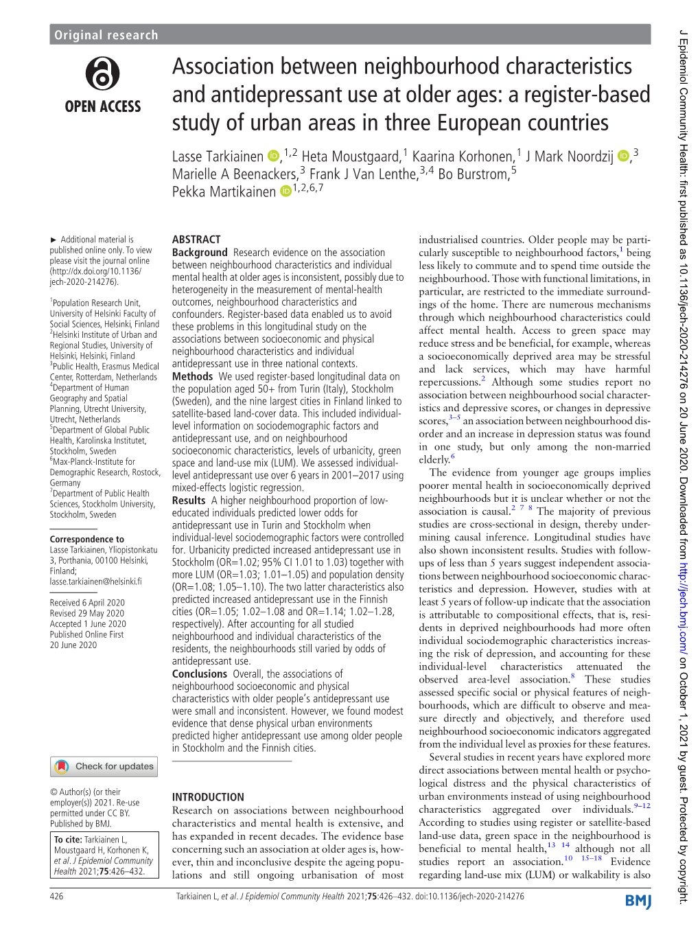 Association Between Neighbourhood Characteristics and Antidepressant