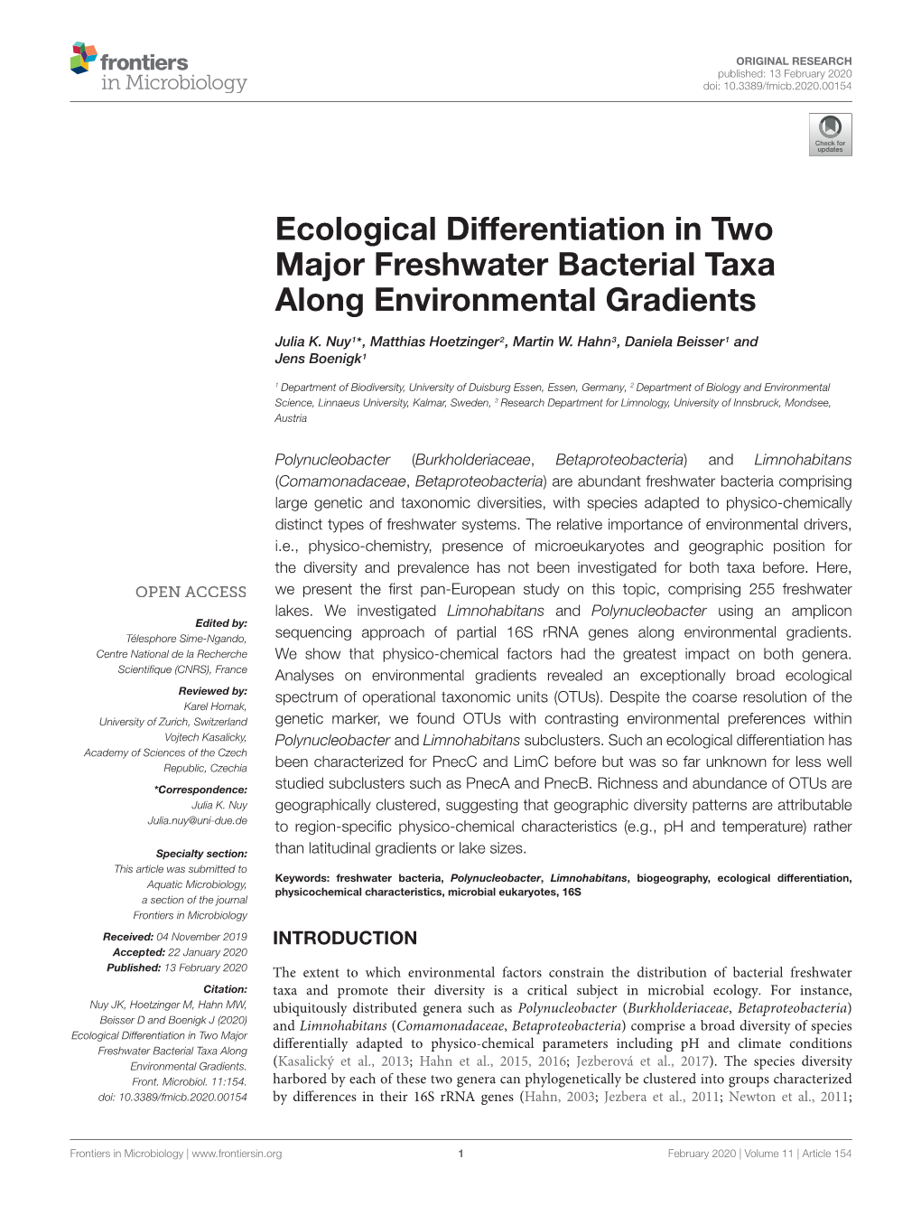 Ecological Differentiation in Two Major Freshwater Bacterial Taxa Along Environmental Gradients