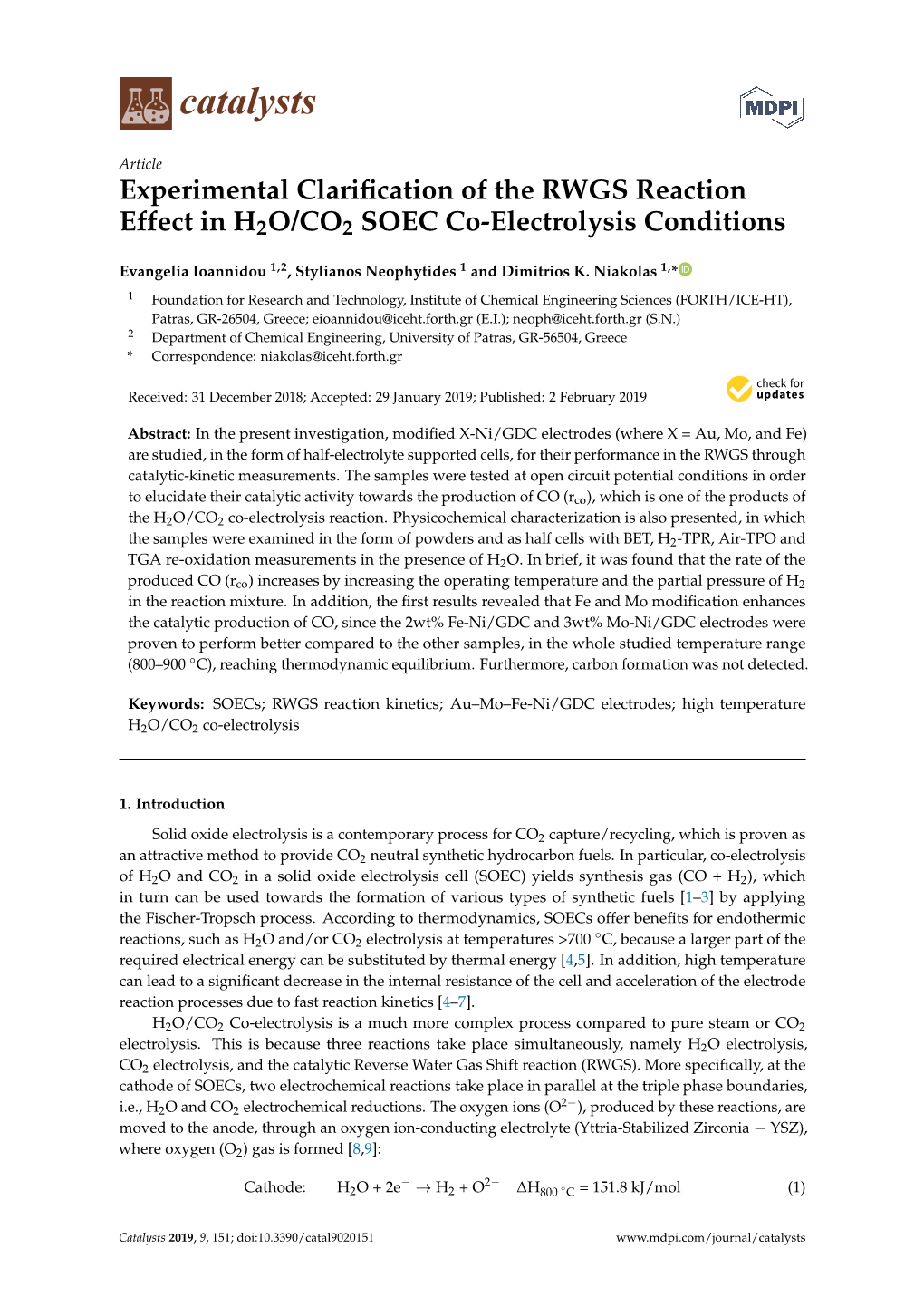 Experimental Clarification of the RWGS Reaction Effect in H2O/CO2