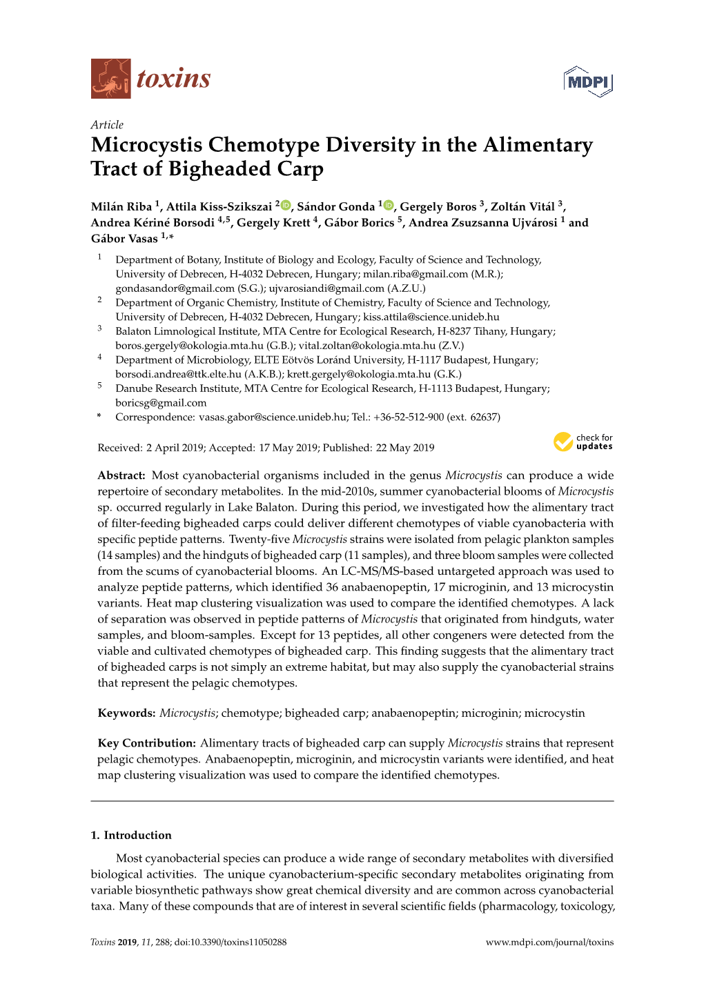 Microcystis Chemotype Diversity in the Alimentary Tract of Bigheaded Carp