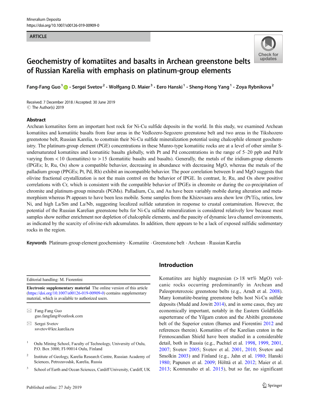 Geochemistry of Komatiites and Basalts in Archean Greenstone Belts of Russian Karelia with Emphasis on Platinum-Group Elements