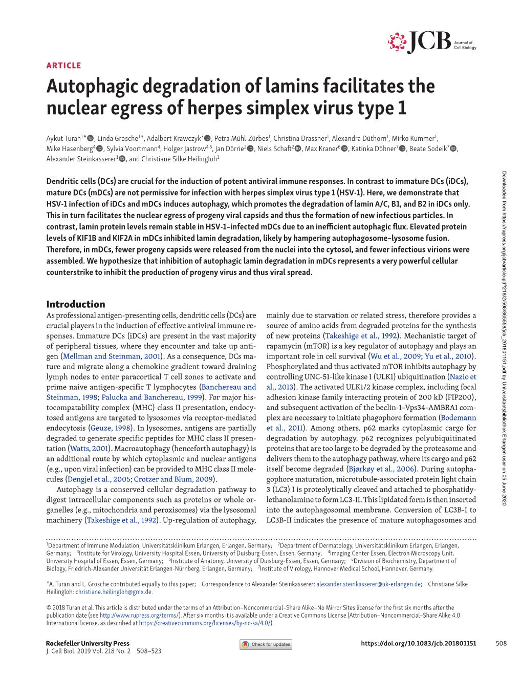 Autophagic Degradation of Lamins Facilitates the Nuclear Egress of Herpes Simplex Virus Type 1