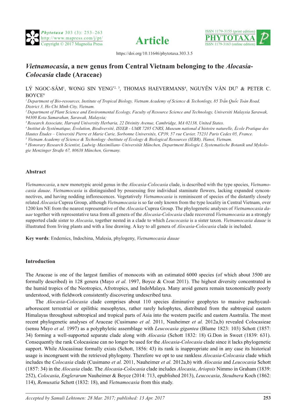 Vietnamocasia, a New Genus from Central Vietnam Belonging to the Alocasia- Colocasia Clade (Araceae)