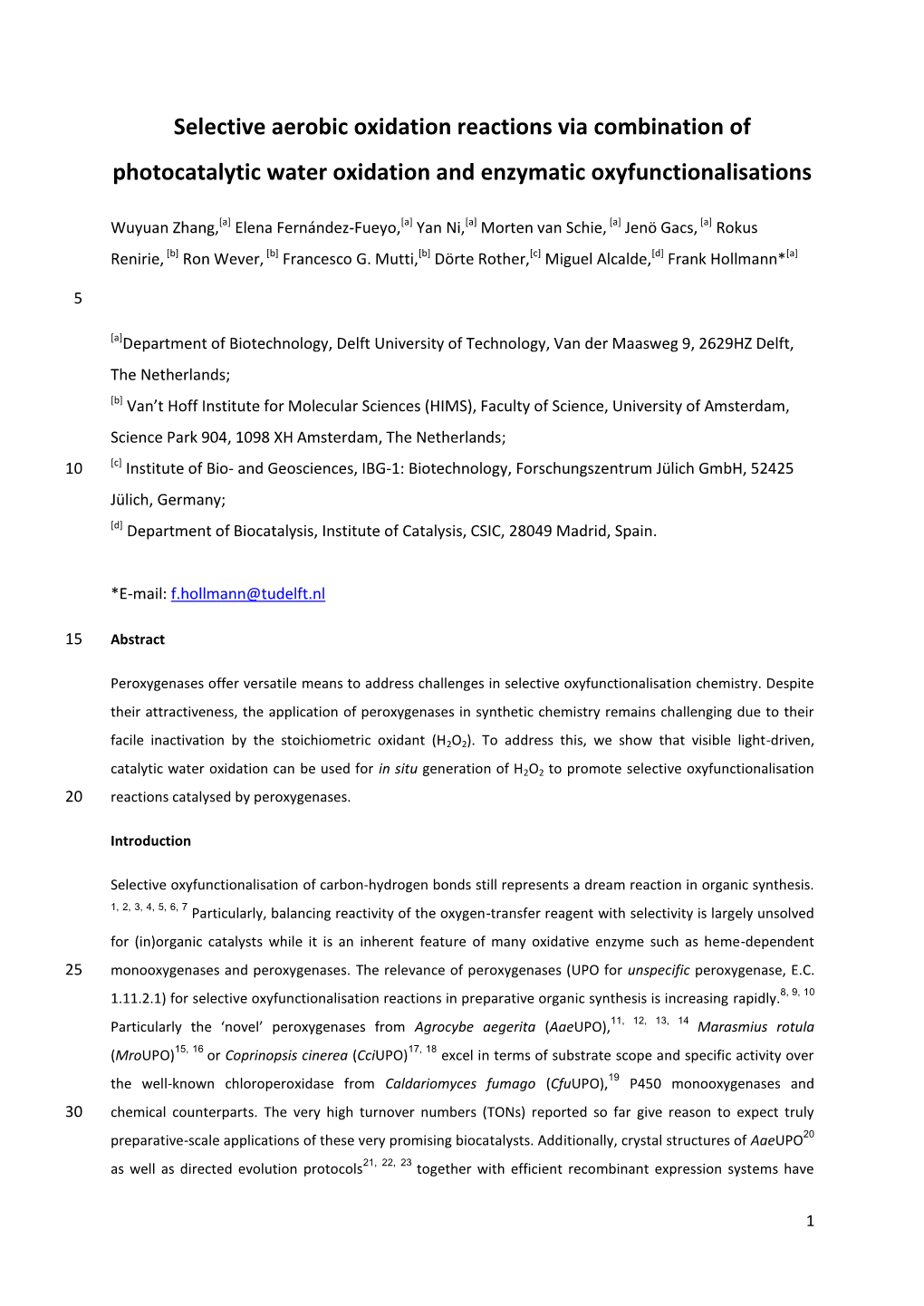 Selective Aerobic Oxidation Reactions Via Combination of Photocatalytic Water Oxidation and Enzymatic Oxyfunctionalisations