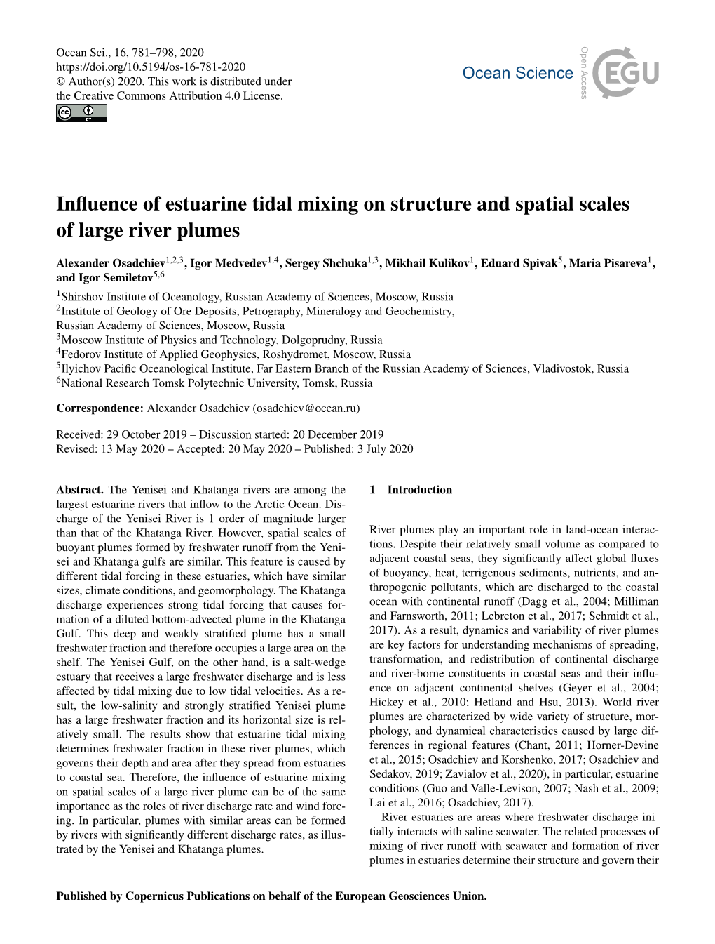 Influence of Estuarine Tidal Mixing on Structure and Spatial Scales of Large