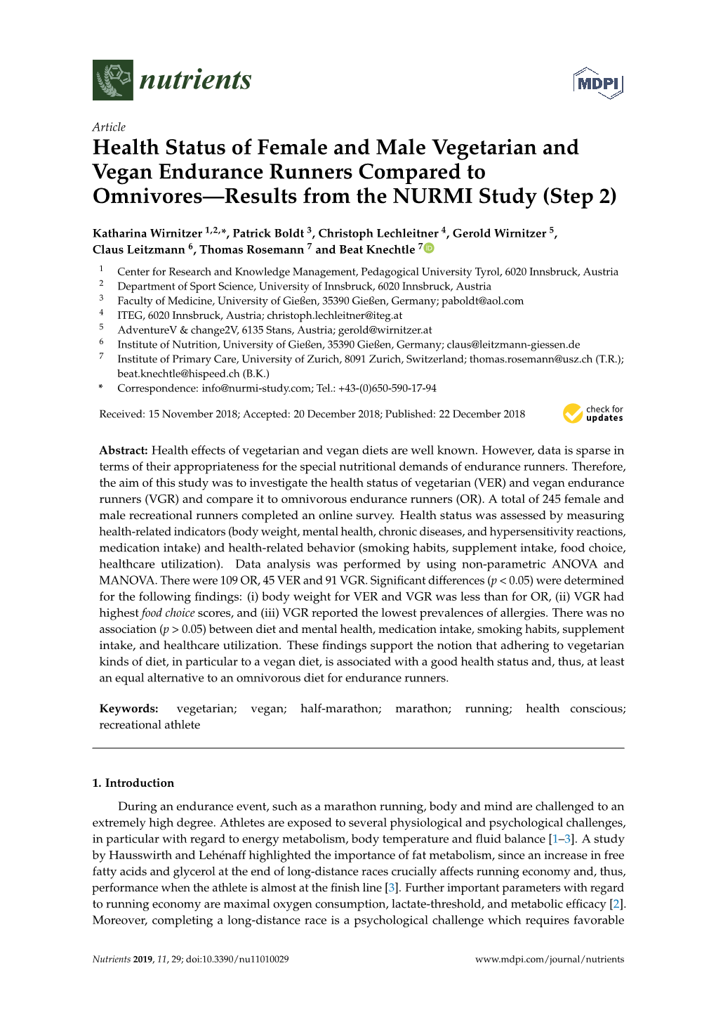 Health Status of Female and Male Vegetarian and Vegan Endurance Runners Compared to Omnivores—Results from the NURMI Study (Step 2)